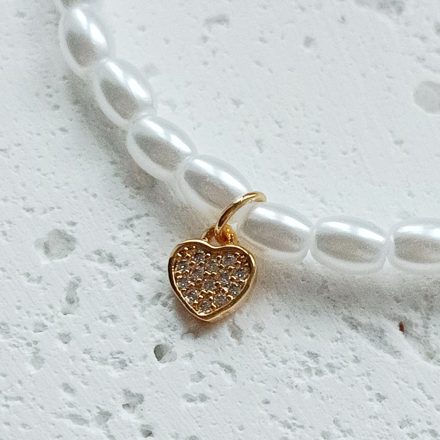 ARMBAND PEARL HEART