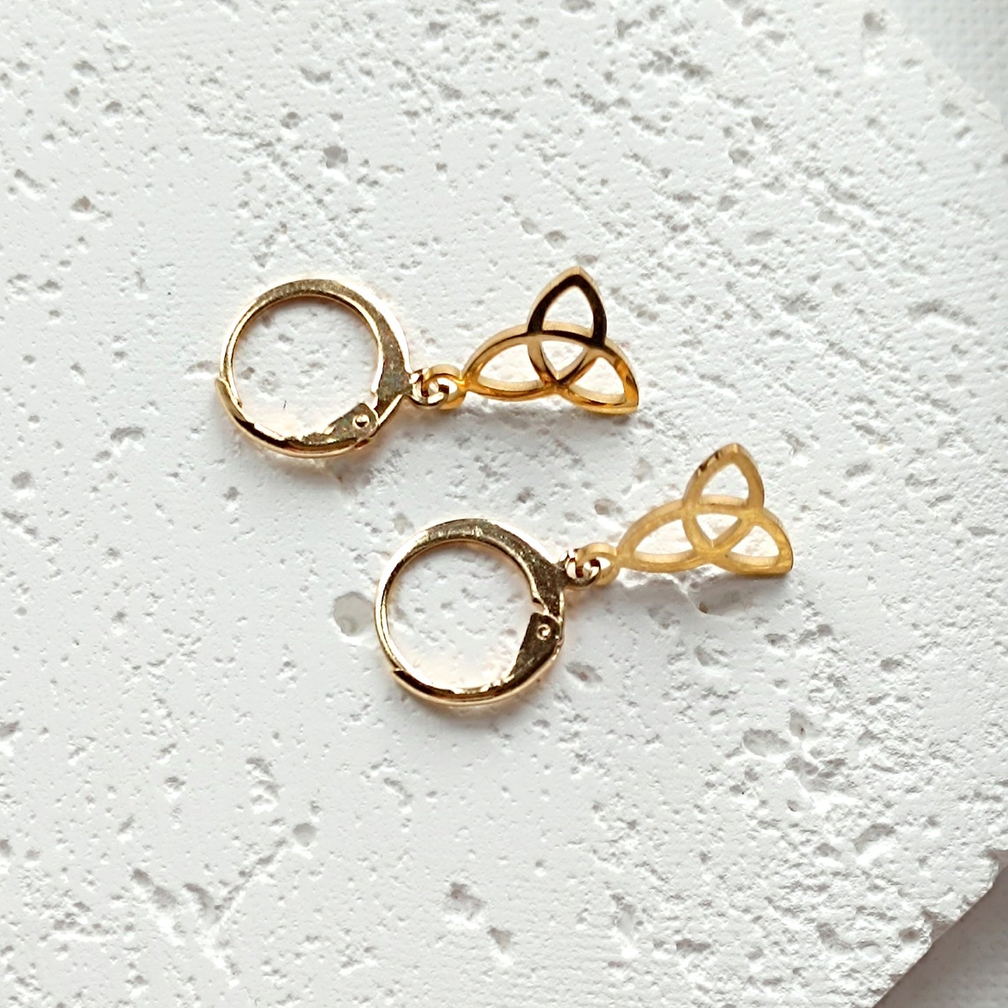 Ohrhänger Trinity Knoten