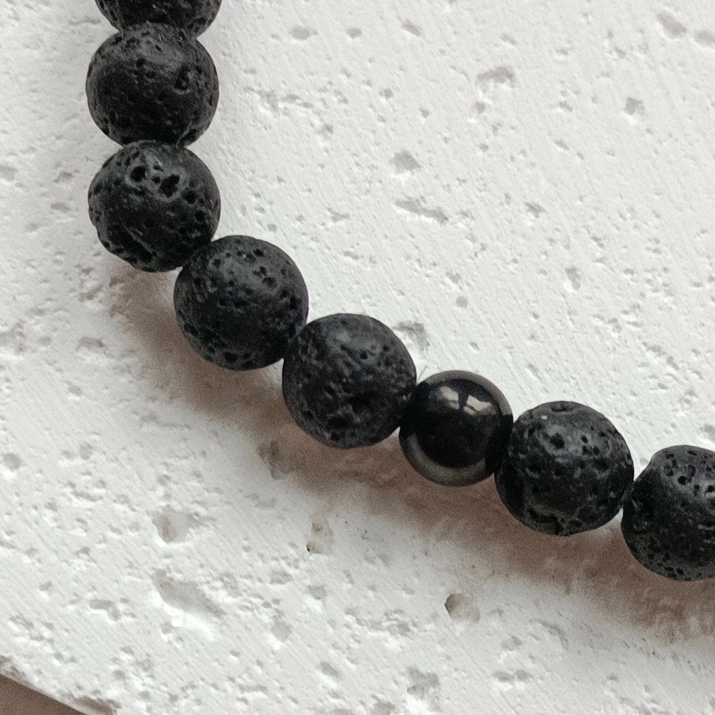 ARMBAND LAVA EDELSTAHL