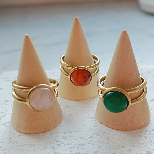 Ring Edelstein rund