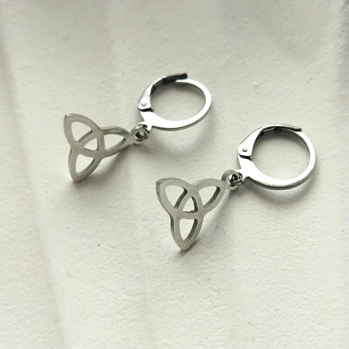 Ohrhänger Trinity Knoten